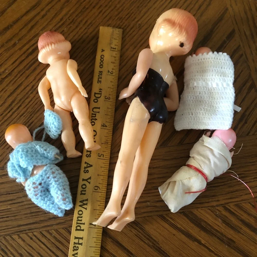 Vintage five plastic
